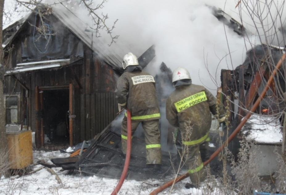 Пожарно-спасательные подразделения ликвидировали пожар в Медвежьегорском районе.